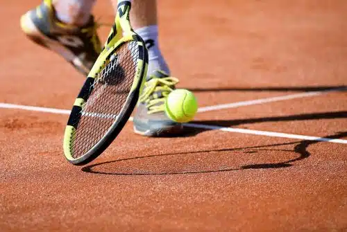 Pourquoi choisir une raquette de tennis adulte babolat ?