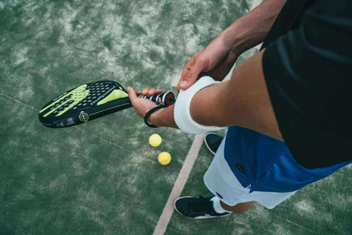 Trouver un partenaire de padel à proximité de chez vous : les astuces