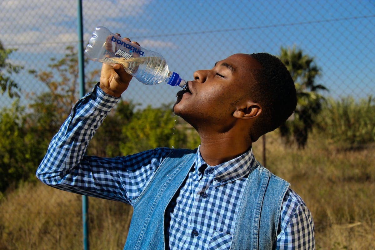 L’hydratation essentielle pour maximiser vos performances sportives